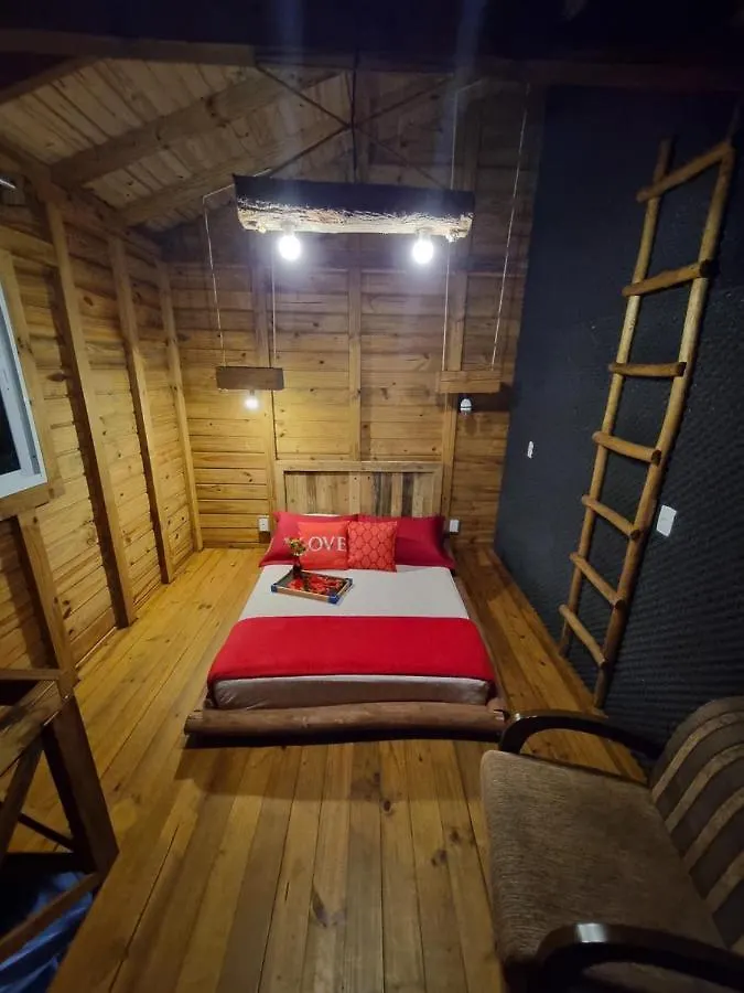 Pousada Rosa Shanti, Cafe Da Manha Opcional, Apenas 4 Cabanas, Piscina, Estacionamento Privativo, Area De Festas Com Churrasqueira E Cervejeira, Cantinho Da Fogueira, Localizado Junto A Natureza Praia do Rosa 0*,  Brazylia