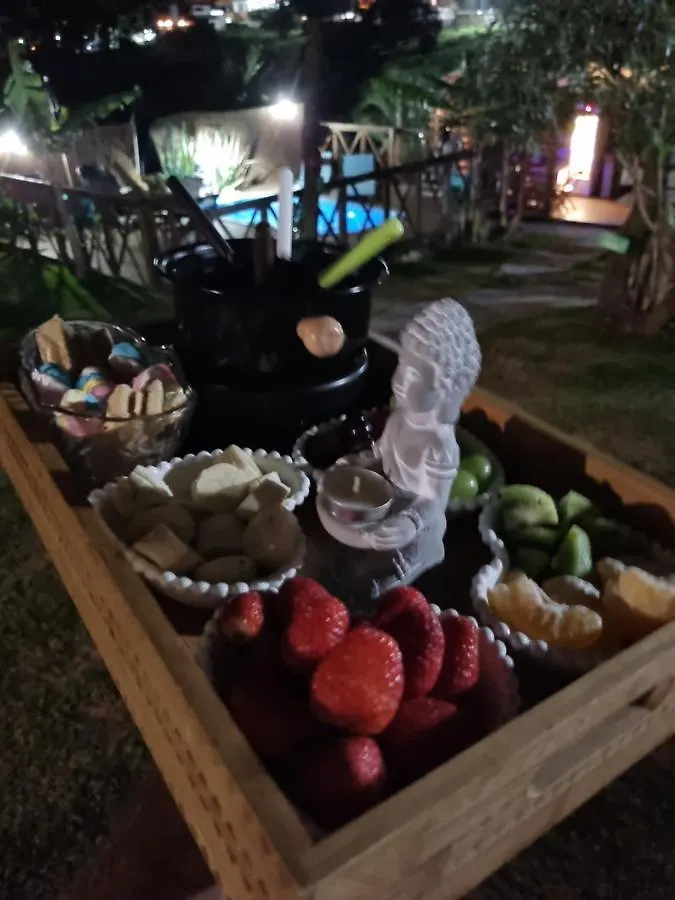 Pousada Rosa Shanti, Cafe Da Manha Opcional, Apenas 4 Cabanas, Piscina, Estacionamento Privativo, Area De Festas Com Churrasqueira E Cervejeira, Cantinho Da Fogueira, Localizado Junto A Natureza Praia do Rosa 0*,